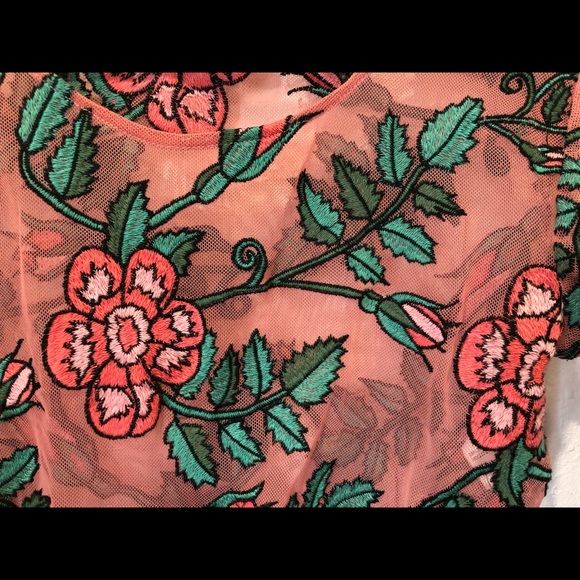 Rare For Love and Lemons Flower Orchid Crop Top Size XS & S EUC - Picture 6 of 14